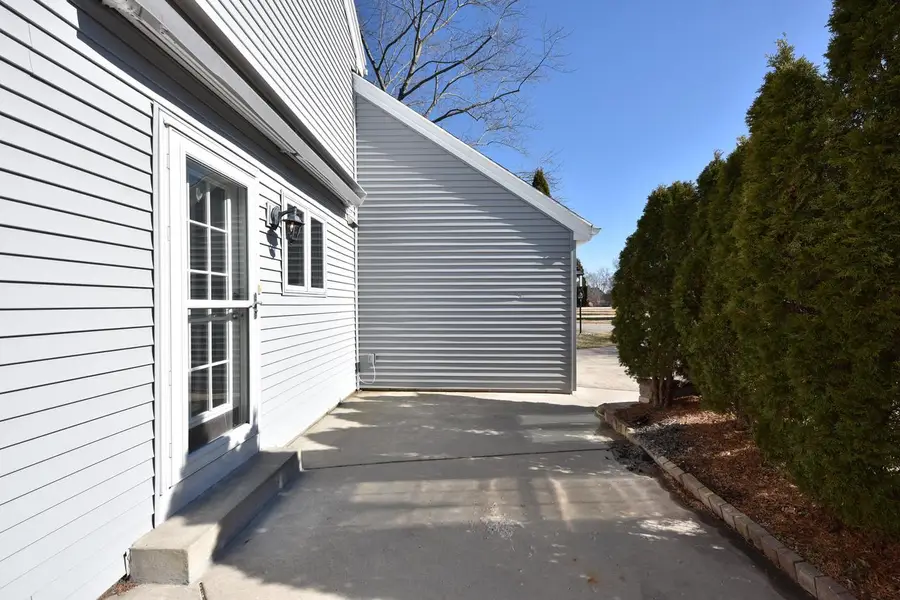 12553 N Woodberry DRIVE, Mequon, WI 53092 - #2