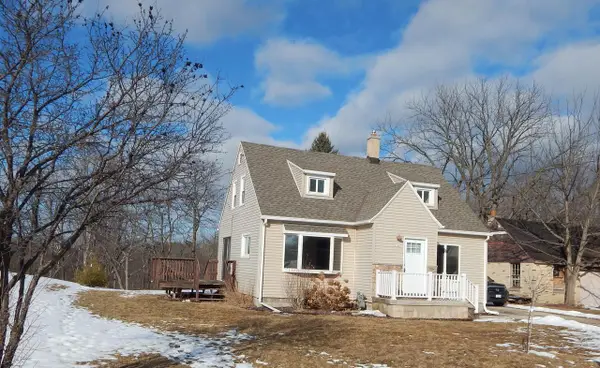 4040 Spring COURT, Sheboygan, WI 53083