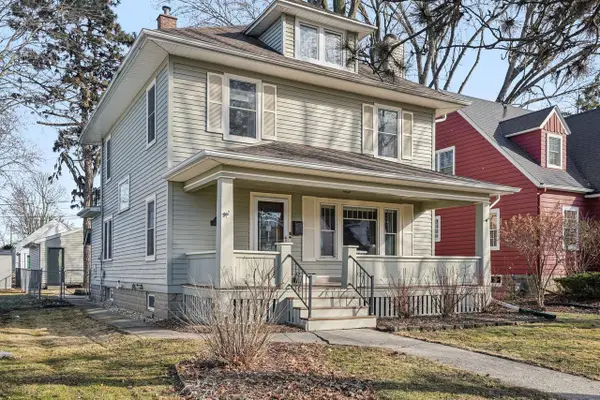 209 S James STREET, Waukesha, WI 53186