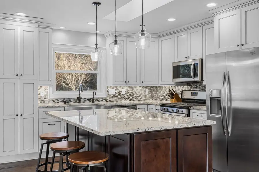 7864 N Green Bay ROAD, River Hills, WI 53217 - #3