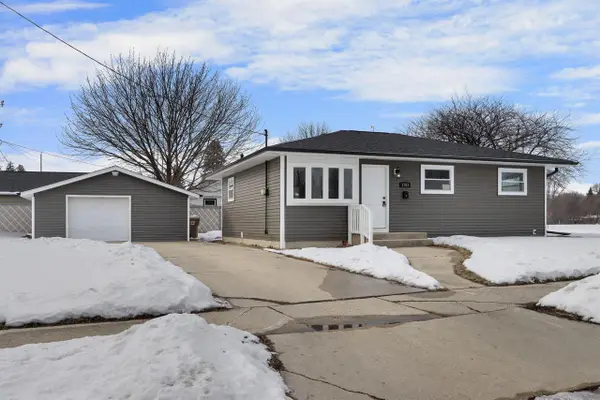1703 84th PLACE, Kenosha, WI 53143