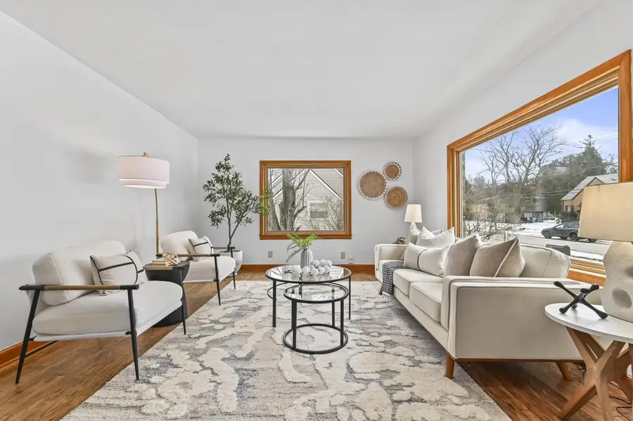 1630 W Lawn AVENUE, Milwaukee, WI 53209 - #3