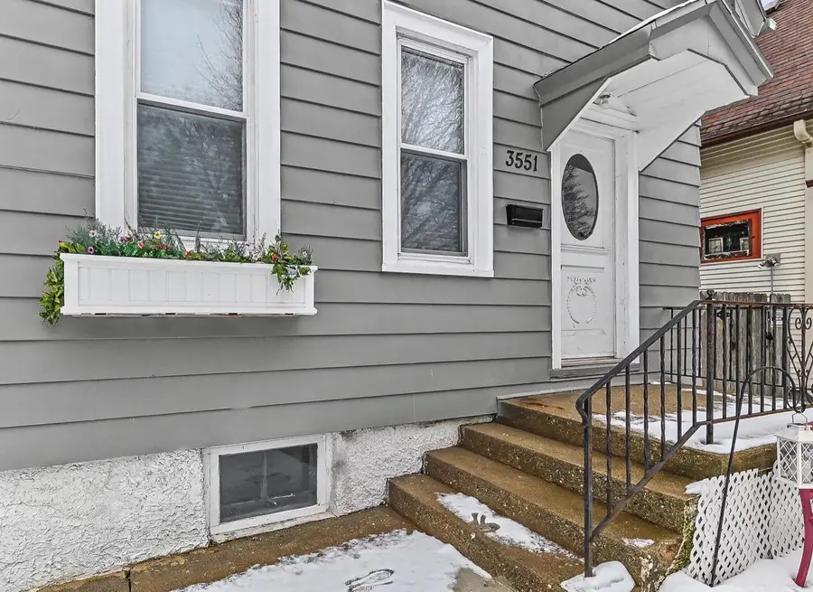 3551 E Armour AVENUE, Cudahy, WI 53110 - #2