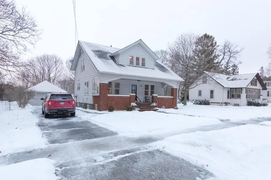 318 Forest AVENUE, Kewaskum, WI 53040 - #2