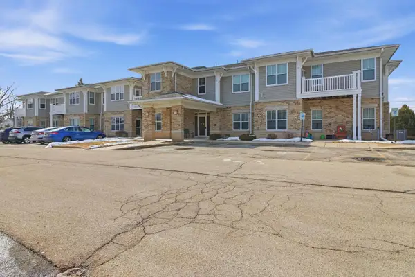 7710 S 51st STREET #105, Franklin, WI 53132