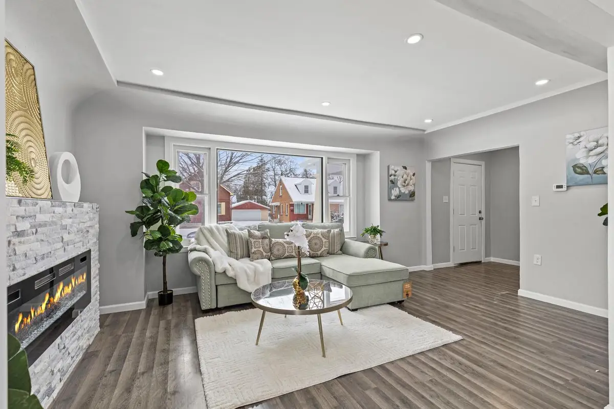 4732 N 56th STREET, Milwaukee, WI 53218 - #1