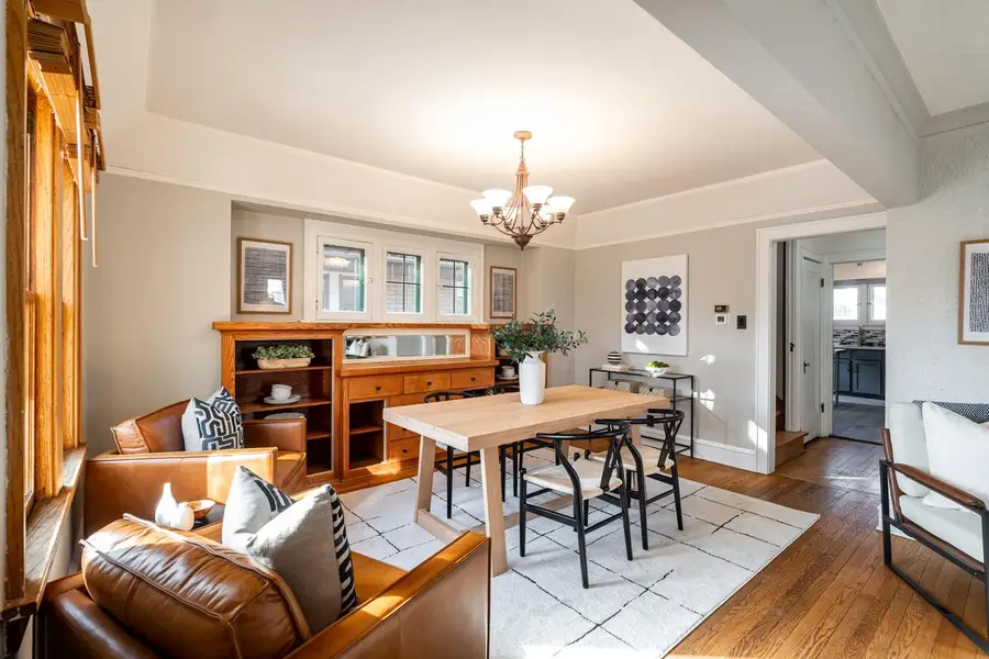 5113 N Elkhart AVENUE, Whitefish Bay, WI 53217 - #3