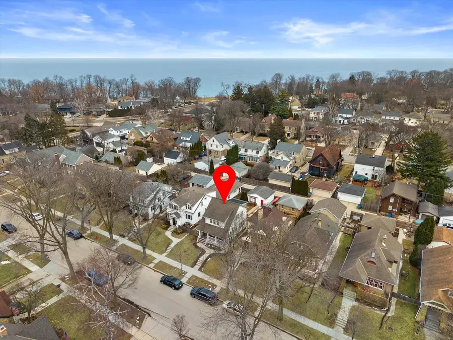 4924 N Larkin STREET, Whitefish Bay, WI 53217 - #2