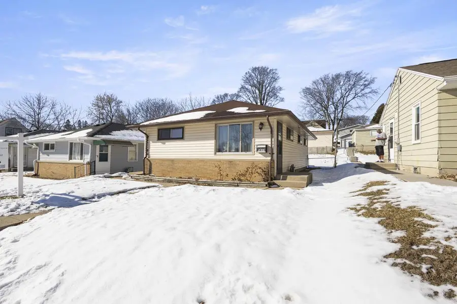 5837 N 71st STREET, Milwaukee, WI 53218 - #2