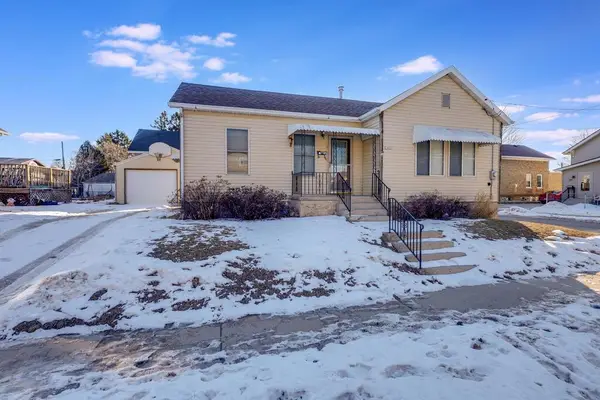 1423 S 14th STREET, Manitowoc, WI 54220