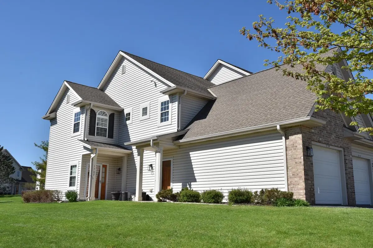 1709 Woodland WAY, Slinger, WI 53086 - #1