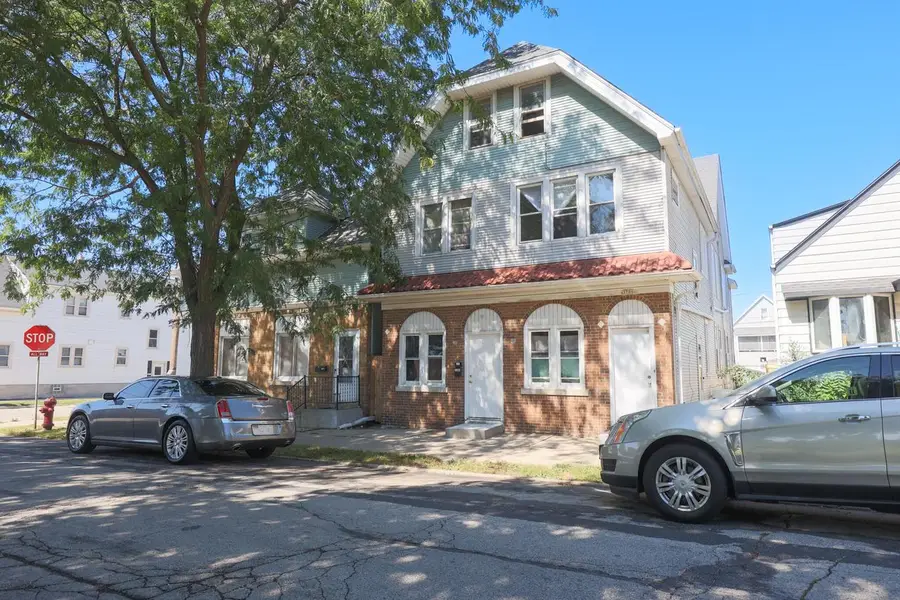 3700 E Pulaski AVENUE #3706, Cudahy, WI 53110 - #2