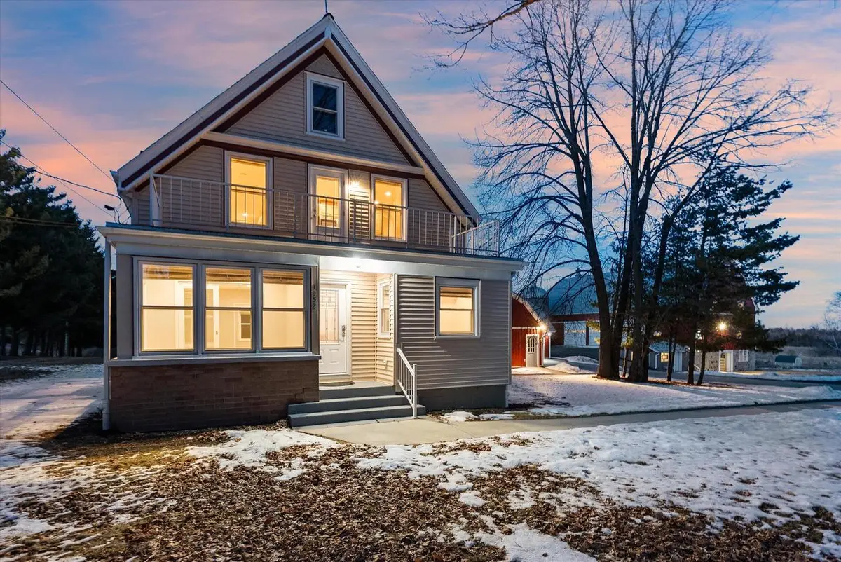 1050-1052 Arrowhead ROAD, Grafton, WI 53024 - #1