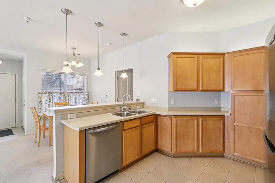 9405 S Cobblestone WAY #A, Franklin, WI 53132 - #3