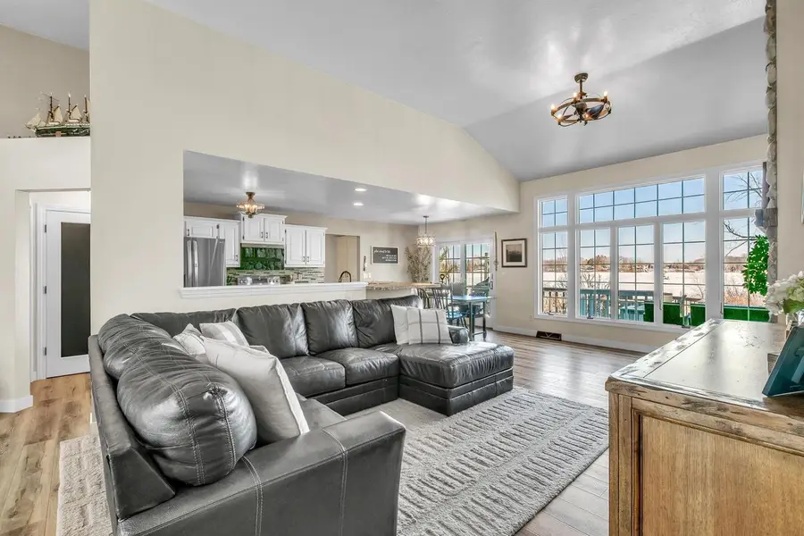 633 S Neumeyer LANE, Brillion, WI 54110 - #2