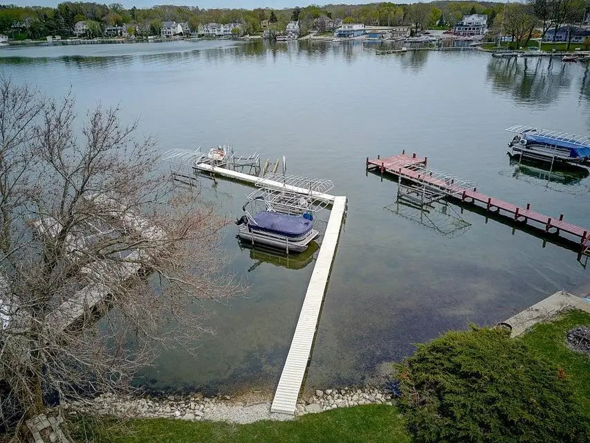 N23W28271 Beach Park CIRCLE, Pewaukee, WI 53072 - #2