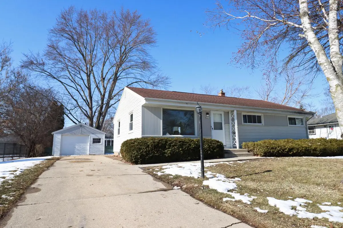 8267 N 52nd STREET, Brown Deer, WI 53223 - #1