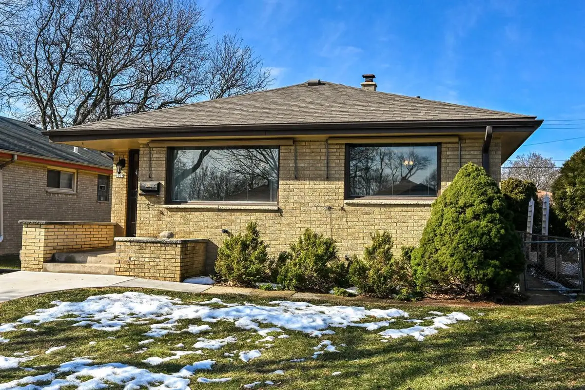 4209 N 71st STREET, Milwaukee, WI 53216 - #1