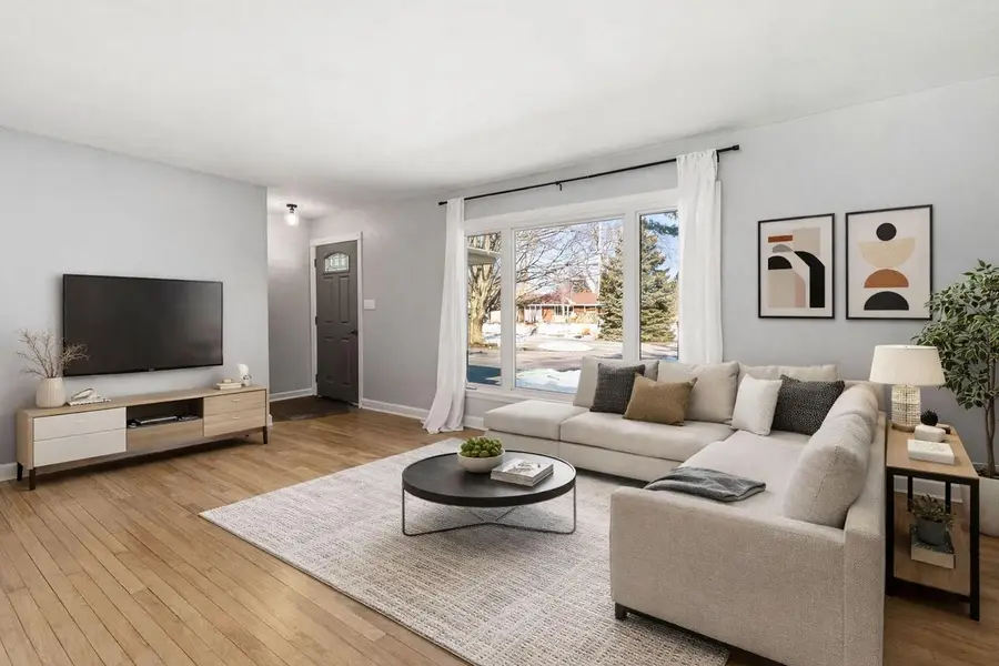 15613 W Riviera DRIVE, New Berlin, WI 53151 - #2