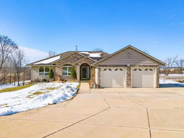 N1617 Carlin ROAD, Fort Atkinson, WI 53538