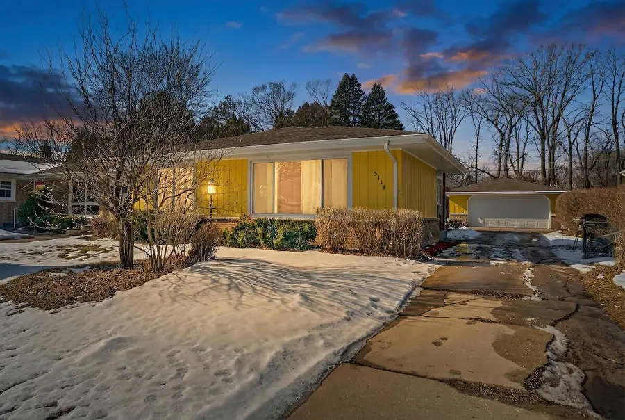 5114 Ruby AVENUE, Caledonia, WI 53402 - #2