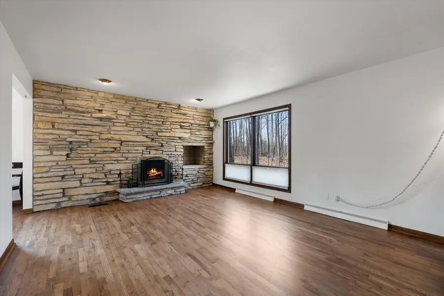 332 Glenview LANE, Grafton, WI 53024 - #3