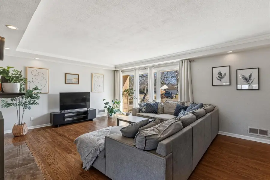 8837 N Navajo ROAD, Bayside, WI 53217 - #3