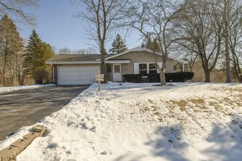 S58W25347 Crest DRIVE, Waukesha, WI 53189 - #3