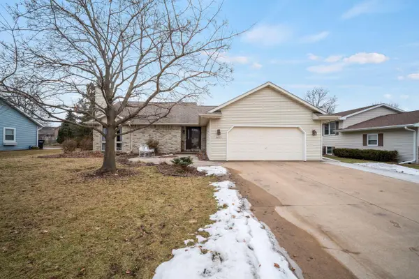 1677 Bernheim STREET, Oshkosh, WI 54904