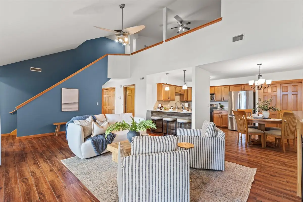 W398N5975 Autumn Woods DRIVE, Oconomowoc, WI 53066 - #1