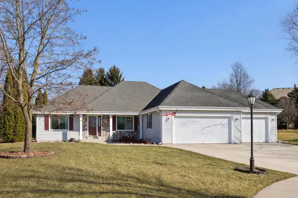 1905 Hunter COURT, Waukesha, WI 53189