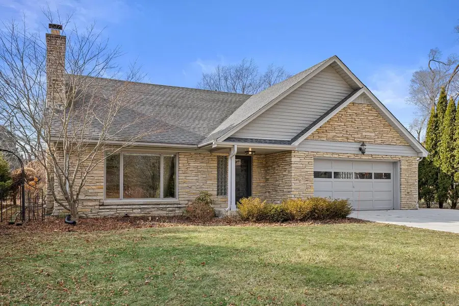 8307 N Greenvale ROAD, Fox Point, WI 53217 - #3