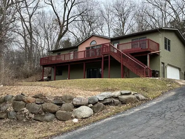 710 W Blackhawk DRIVE, Fort Atkinson, WI 53538