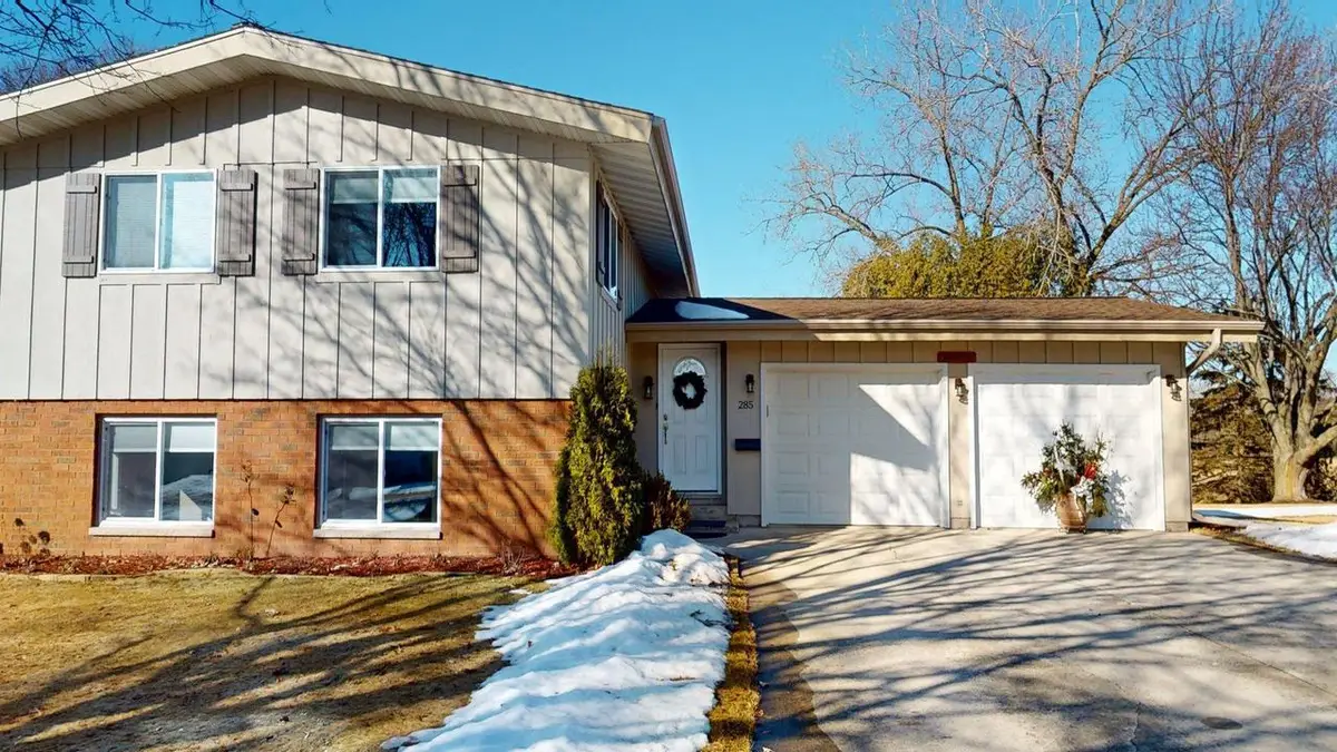 285 W Greenfield AVENUE, Algoma, WI 54201 - #1