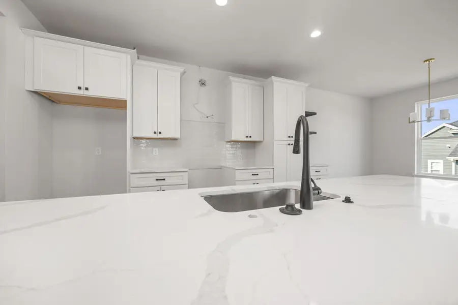 W198N4901 Hickory STREET, Menomonee Falls, WI 53051 - #3