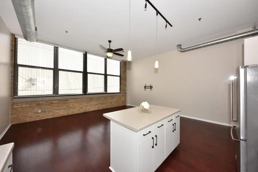 1924 N Hubbard STREET #215, Milwaukee, WI 53212 - #3