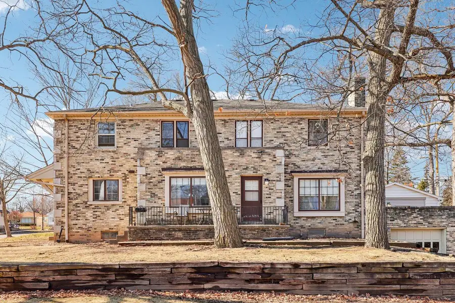 4703 W Jackson Park DRIVE, Milwaukee, WI 53219 - #3