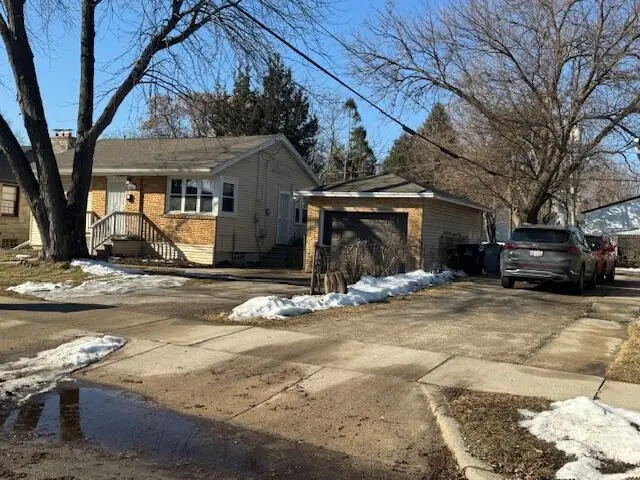 5121 N 47th STREET #mile, Milwaukee, WI 53218 - #2