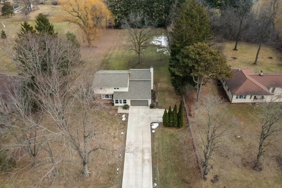 2324 S Brookland ROAD, New Berlin, WI 53151 - #2
