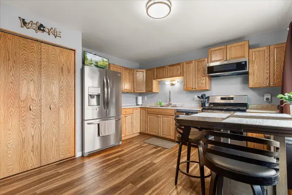 W163N11527 Windsor COURT #3, Germantown, WI 53022