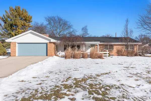 1002 Hales TRAIL, Port Washington, WI 53074