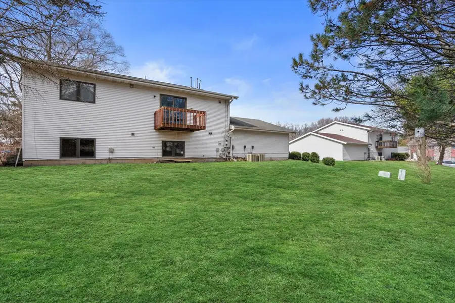 6154 S 42nd STREET, Greenfield, WI 53221 - #2