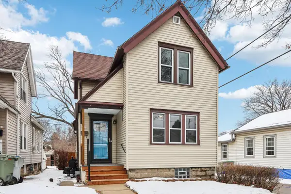 1425 E Russell AVENUE, Milwaukee, WI 53207