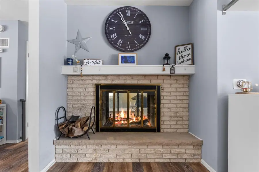 12135 W Luther AVENUE, Hales Corners, WI 53130 - #3