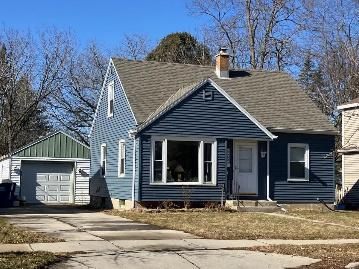 425 N Webster STREET, Port Washington, WI 53074 - #1