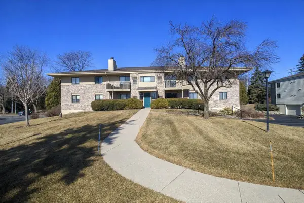 112 E Freistadt ROAD #H, Thiensville, WI 53092