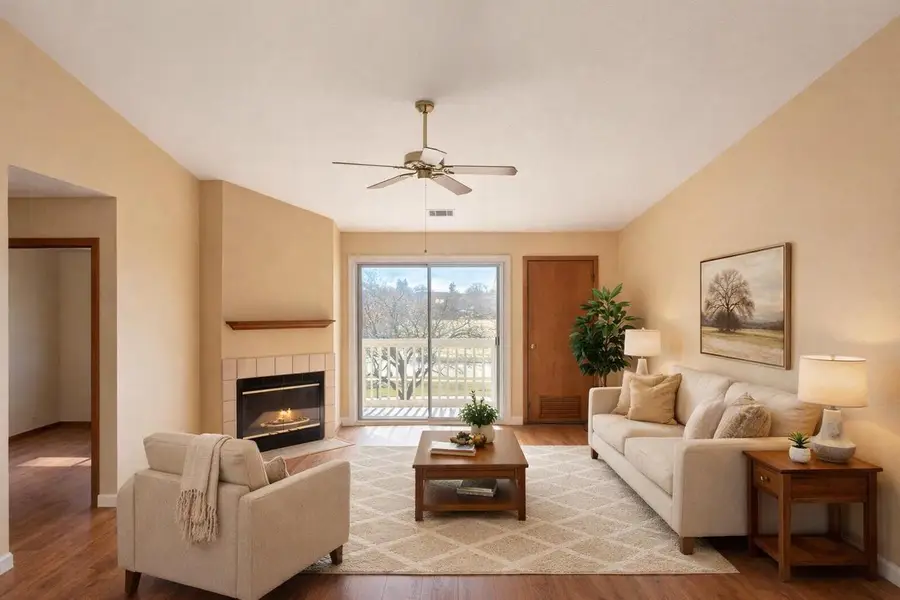 112 E Freistadt ROAD #H, Thiensville, WI 53092 - #2