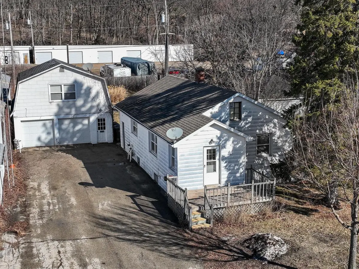 1207 Grant STREET, Lake Geneva, WI 53147 - #1