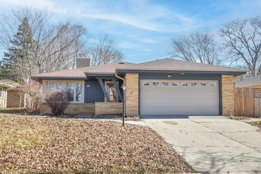 3182 N 96th STREET, Milwaukee, WI 53222 - #2