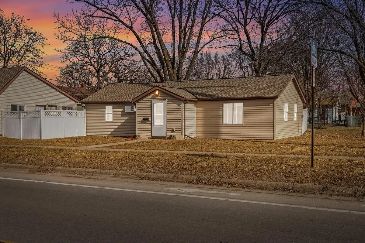 440 7th STREET S, La Crescent, MN 55947 - #1